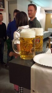 Lees meer over het artikel Eerste oktoberfeest – 2014-10-25:  een geslaagde eerste editie – foto’s